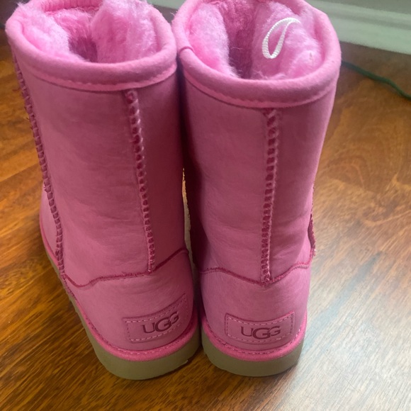 UGG Classic II Weather Short PINK AZALEA kids size 2 - Picture 7 of 7